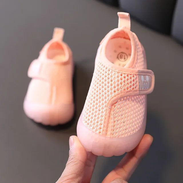 TinyComforts™ - Perfekte Kinderschuhe für atmungsaktiven Komfort!