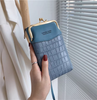 CarryChic™ - Der ultimative Begleiter für stilvolle Mobilität.