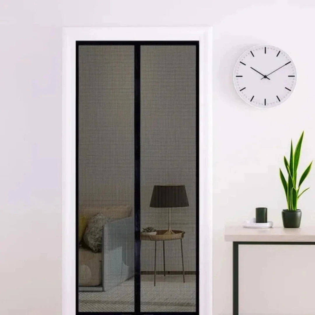 MagnetDoor™ - Einfacher Zugang, insektenfreier Raum.