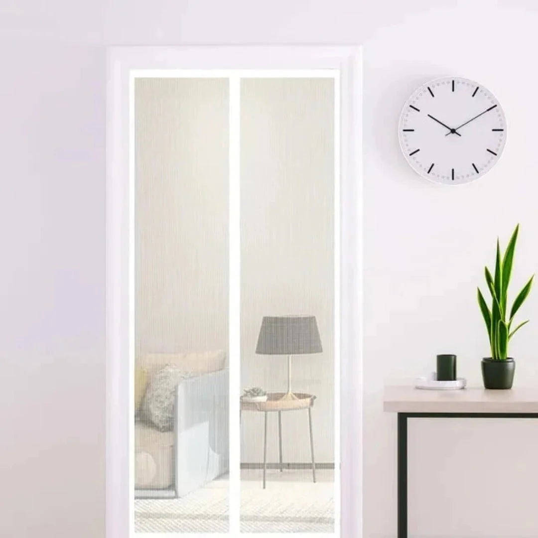 MagnetDoor™ - Einfacher Zugang, insektenfreier Raum.