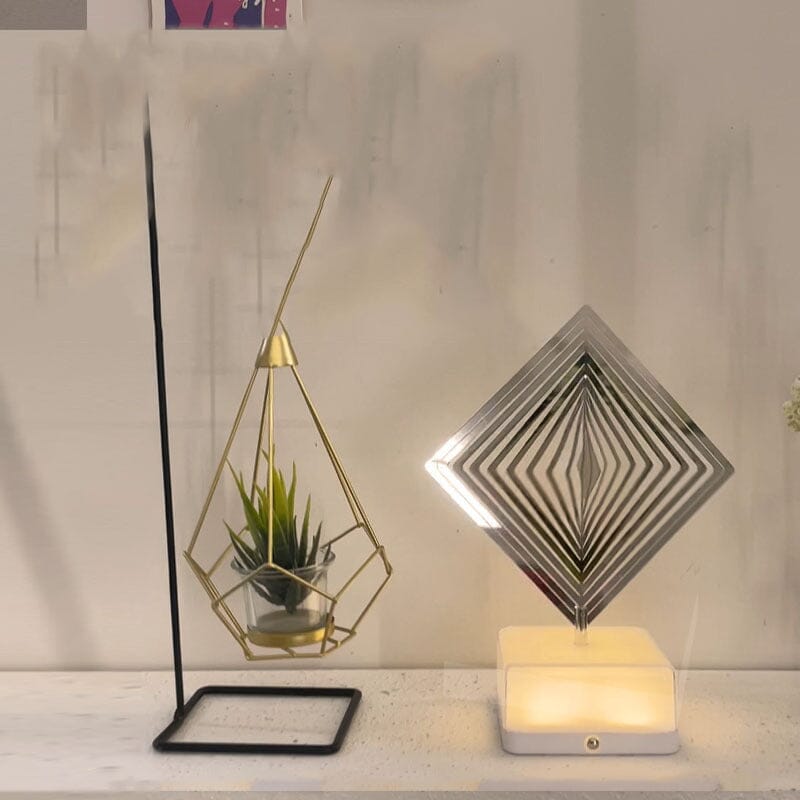 SpinNova™ Futuristisches Design trifft auf brillante Beleuchtung!